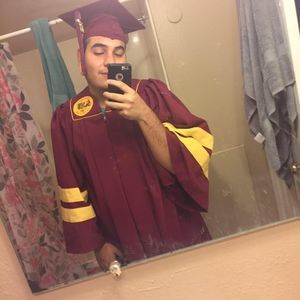 Meet your Posher, Ulises